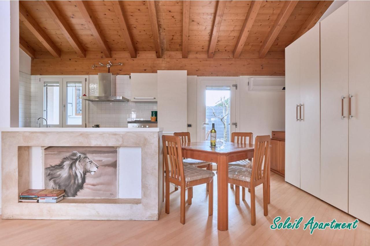 Casa Monique Apartments Desenzano del Garda Eksteriør billede