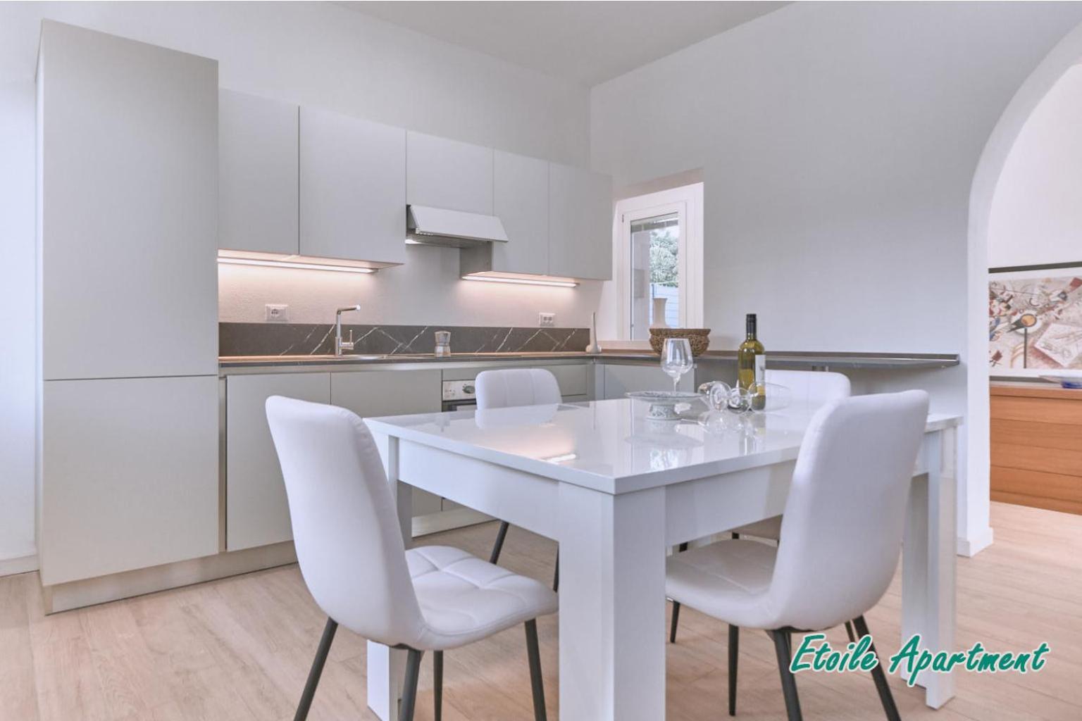 Casa Monique Apartments Desenzano del Garda Eksteriør billede